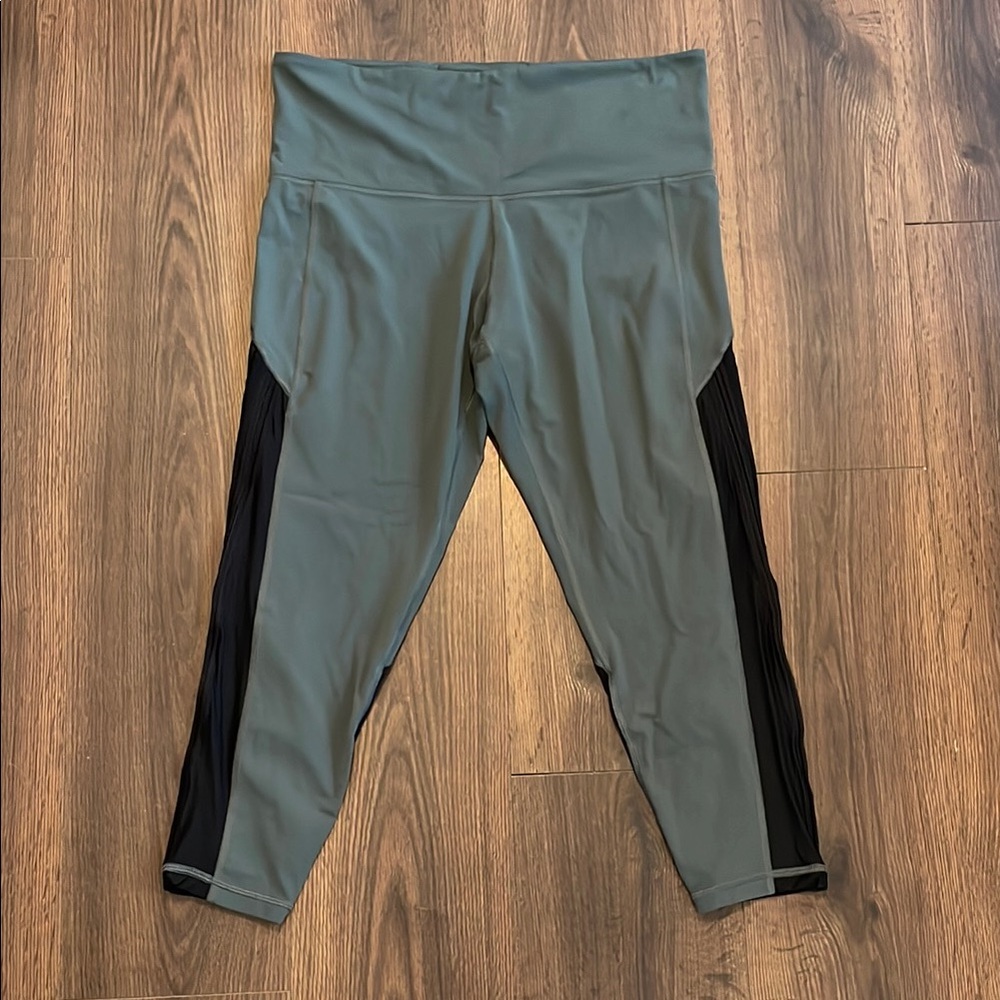 Athleta | Shakti Mesh 7/8 Tight